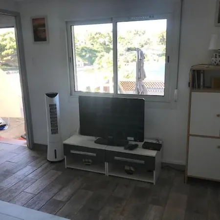 Apartment La Grande Bleue *